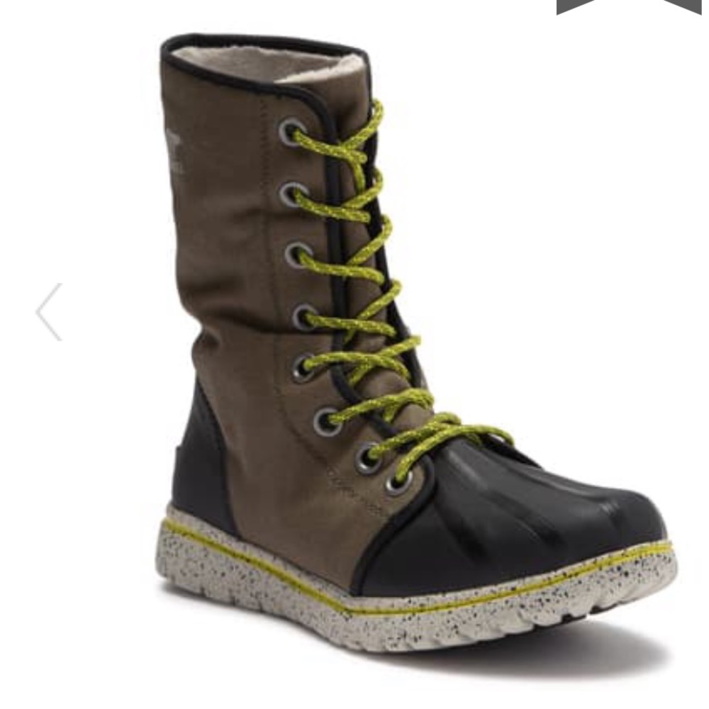 Sorel Black and Brown Winter Boots